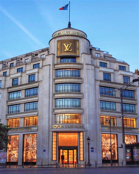 louis vuitton saint honore paris|louis vuitton maison champs élysées.